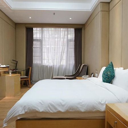 Paco Hotel Ouzhuang Metro Guangzhou-Free Shuttle To Canton Fair Exterior photo